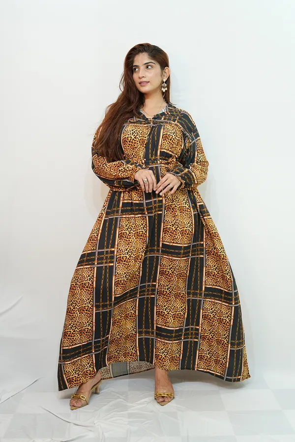 Yellow_Black_Viscose_Rayon_Gown_For_Women