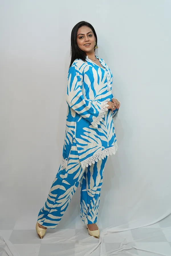 Blue_White_Viscose_Rayon_Co_Ords_Set_For_Women