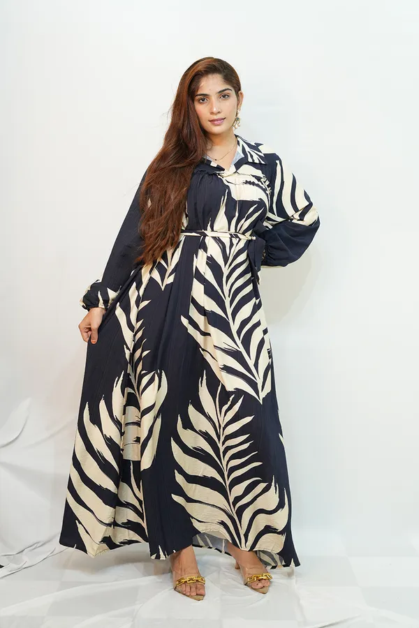 Black_White_Viscose_Rayon_Printed_Gown_For_Women