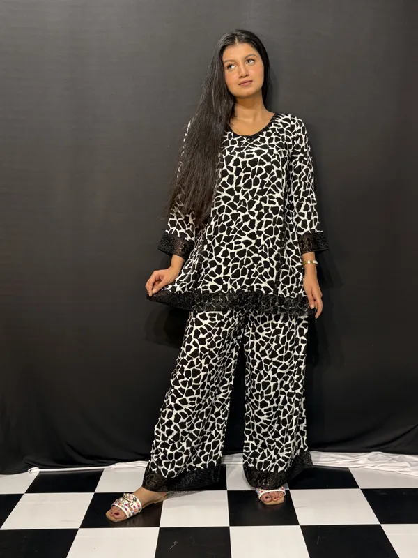 Black_White_Viscose_Rayon_Animal_Print_Lace_Trim_Co_Ords_Set_For_Women