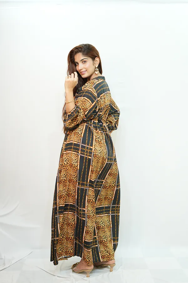 Yellow_Black_Viscose_Rayon_Gown_For_Women
