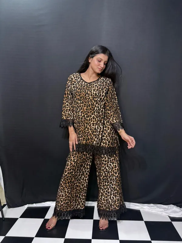 Yellow_Black_Viscose_Rayon_Lace_Trim_Co_Ords_Set_For_Women
