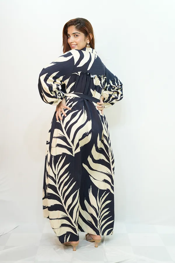 Black_White_Viscose_Rayon_Printed_Gown_For_Women