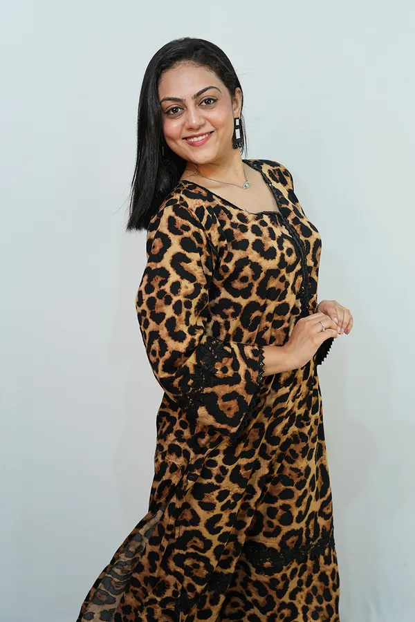 Yellow_Black_Viscose_Rayon_Co_Ords_Set_For_Women