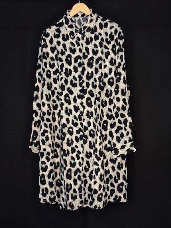 Black_White_Viscose_Rayon_Animal_Print_Long_Shirt_For_Women