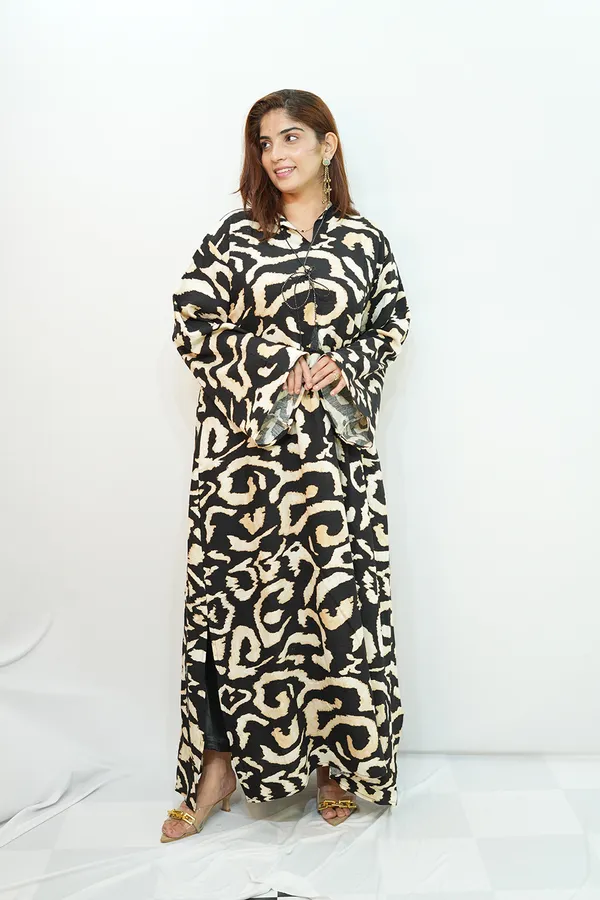 Black_Yellow_Viscose_Rayon_Gown_For_Women