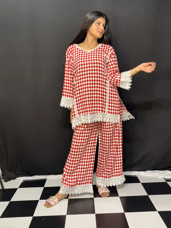 Pink_White_Viscose_Rayon_Diamond_Print_Lace_Trim_Co_Ords_Set_For_Women