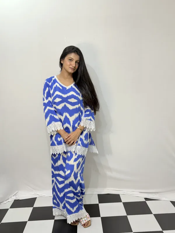 Blue_White_Viscose_Rayon_Printed_Lace_Trim_Co_Ords_Set_For_Women
