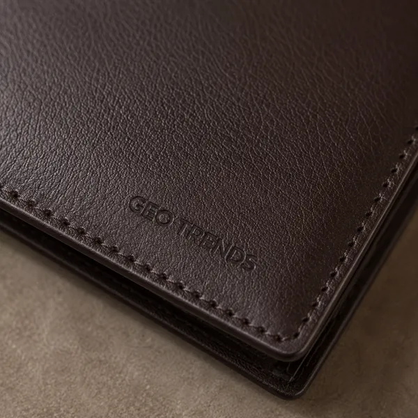 Brown_Genuine_Leather_Bifold_Wallet_For_Men