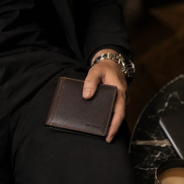 Brown_Genuine_Leather_Bifold_Wallet_For_Men