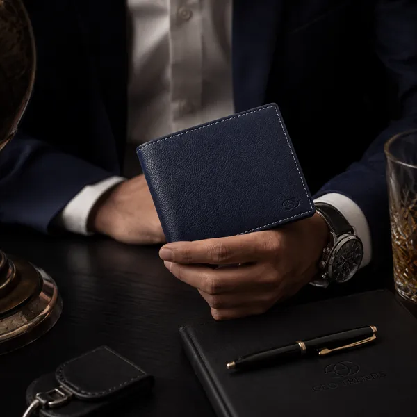 Navy_Blue_Genuine_Leather_Bifold_Wallet_For_Men