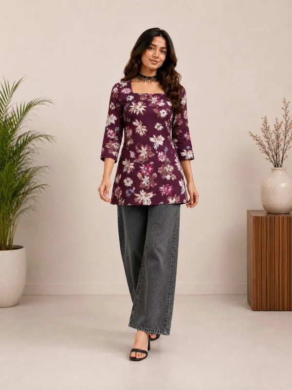 Maroon_Vartican_Straight_Floral_Print_Short_Kurti_For_Women
