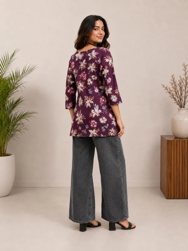 Maroon_Vartican_Straight_Floral_Print_Short_Kurti_For_Women