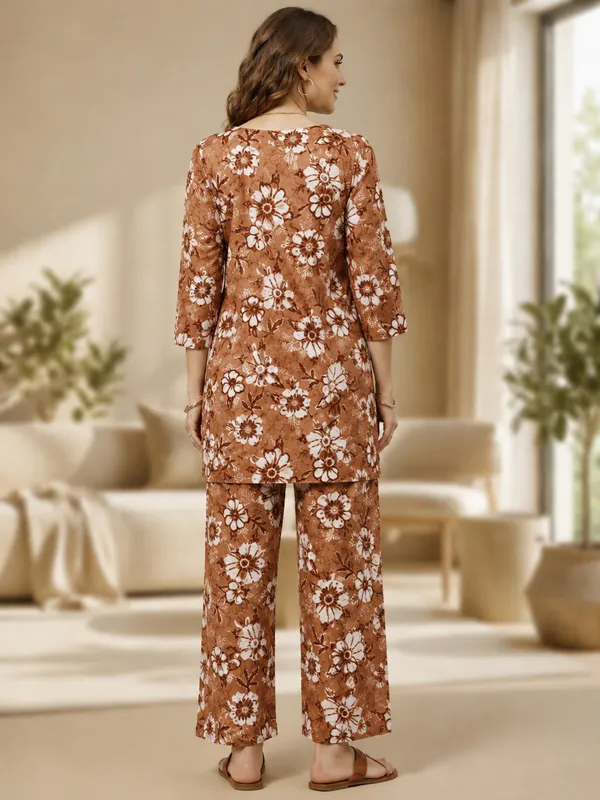 Brown_Floral_Printed_Relaxed_Fit_Lounge_Co-Ord_Set_For_Women