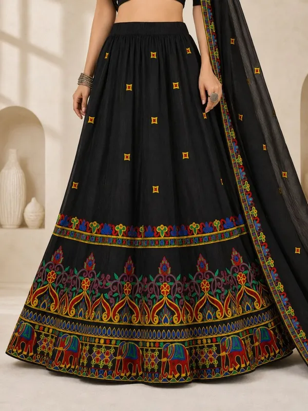 Black_Art_Silk_Printed_Flared_Lehenga_Choli_For_Women