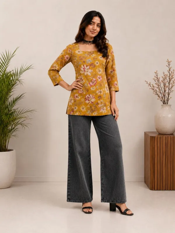Mustard_Vartican_Straight_Floral_Print_Short_Kurti_For_Women