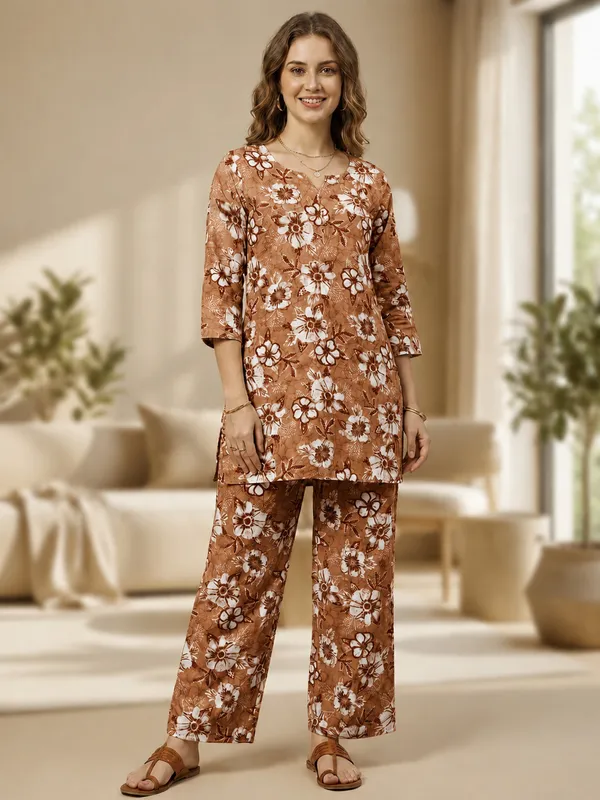 Brown_Floral_Printed_Relaxed_Fit_Lounge_Co-Ord_Set_For_Women