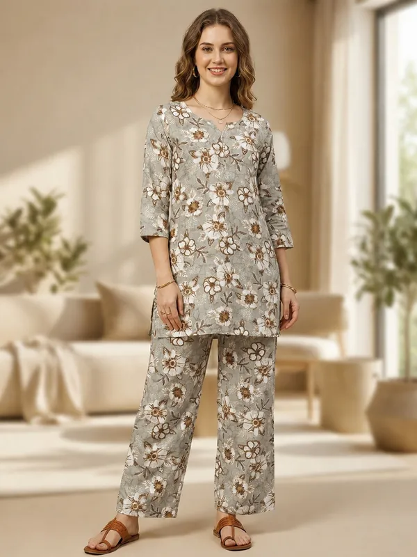 Grey_Vartican_Straight_Floral_Print_Kurta_Pant_Co-Ord_Set_For_Women