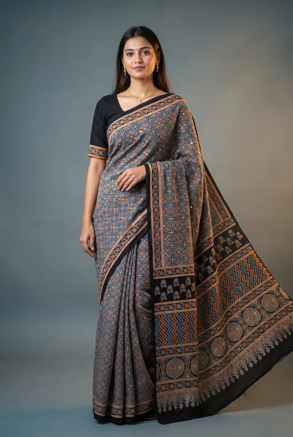 Silk_Ajrakh_print_with_mirror_work_saree