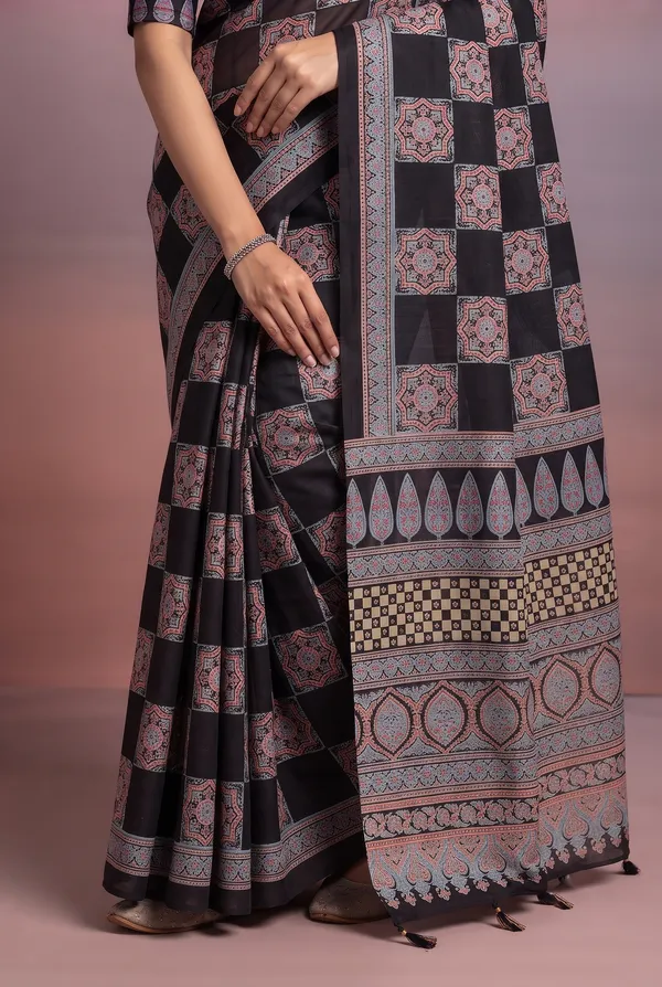 Silk_Ajrakh_print_with_mirror_work_saree