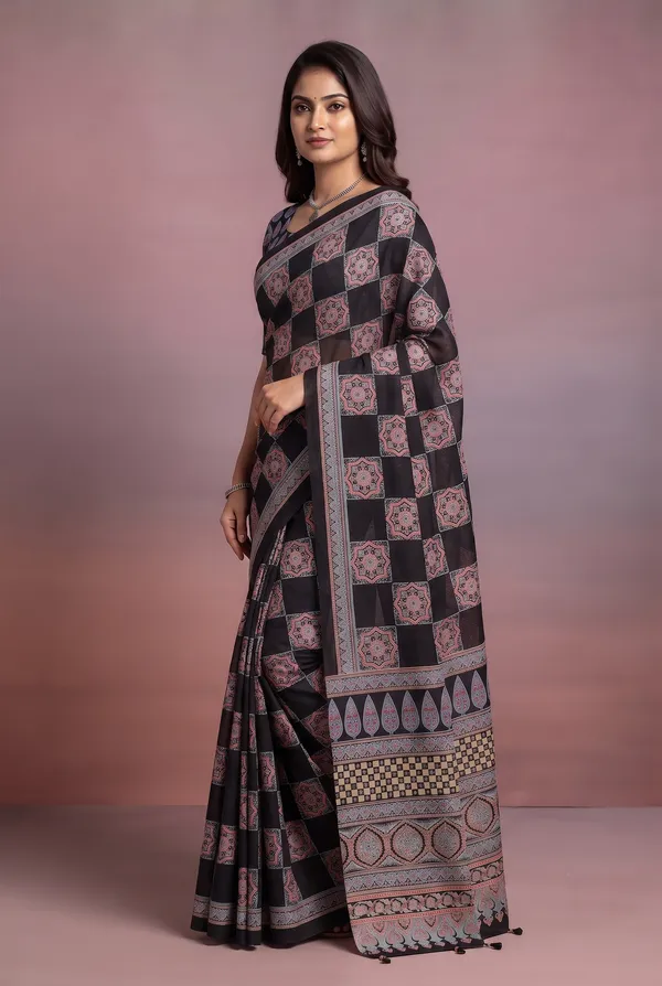 Silk_Ajrakh_print_with_mirror_work_saree