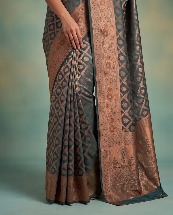 Organza_Brocade_Festive_Saree