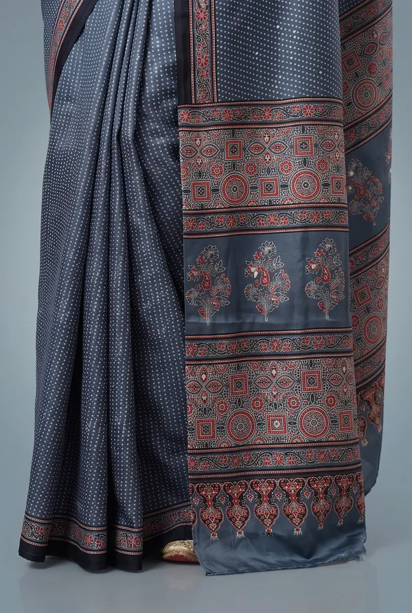 Silk_Ajrakh_print_with_mirror_work_saree
