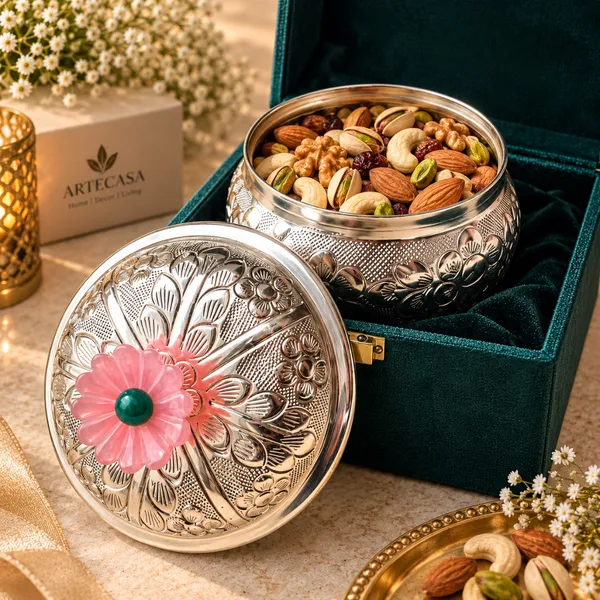 Silver-Plated_Floral_Trinket_Box
