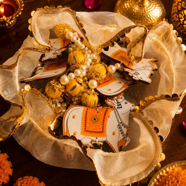 Jute_Festive_Pichwai_Art_White_Potli