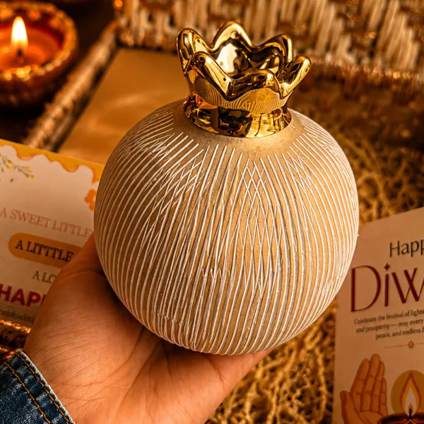 Wax_Festive_Pomegranate_Urli_Candle_Dry_Fruit_Green_Gift_Box