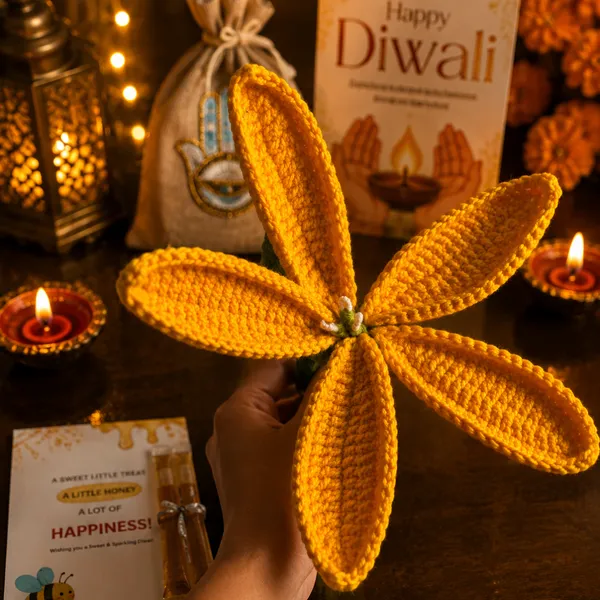 Wax_Festive_Yellow_Crochet_Tulip_Flower_Candle_Hamper