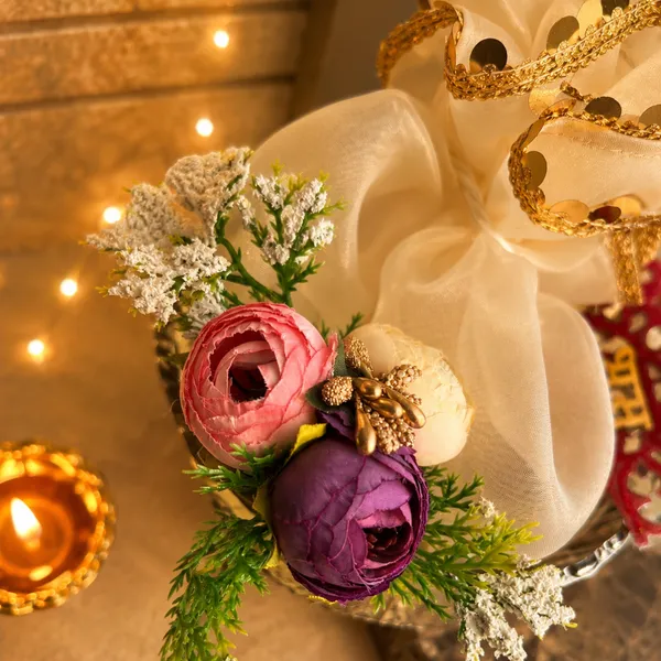 Silver_Shagun_Urli_Soy_Wax_Scented_Candle_Diwali_Hamper