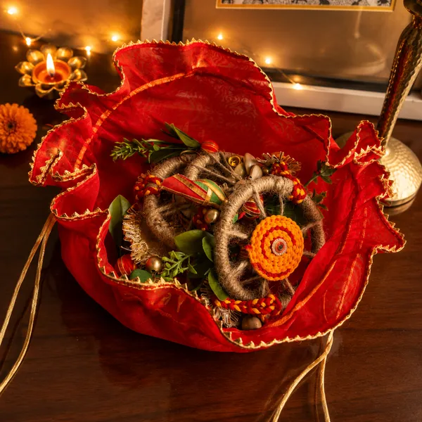 Jute_Festive_Diwali_Red_Potli_With_Festive_Toran