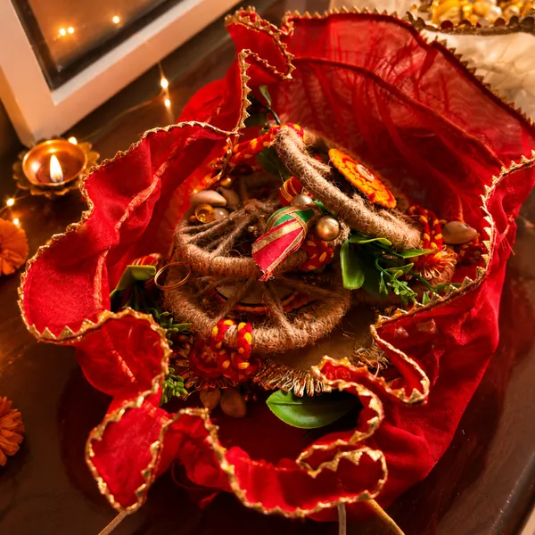 Jute_Festive_Diwali_Red_Potli_With_Festive_Toran