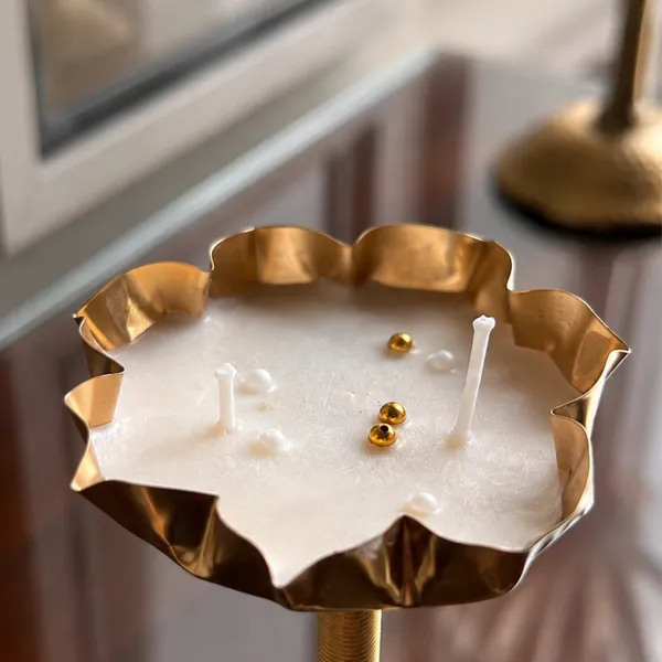 Wax_Festive_Pearl_Detail_3_Tier_Urli_Candle