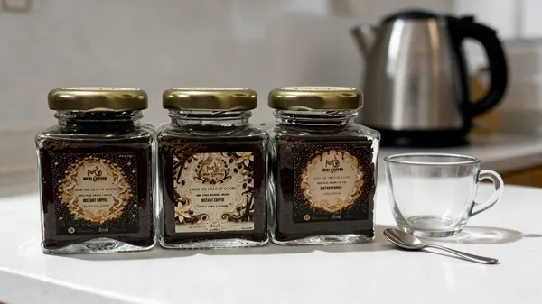 Meri_Coffee_Butterscotch_French_Vanilla_Caramel_Instant_Coffee_Combo