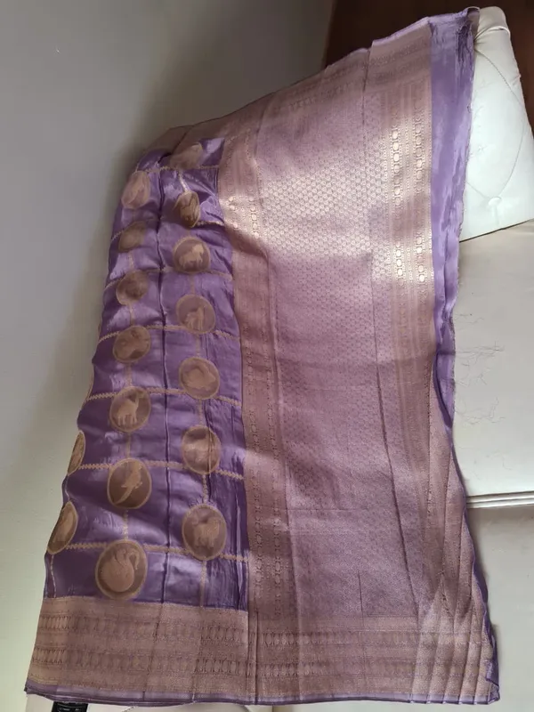Purple_Silk_Zari_Woven_Motif_Saree_For_Women