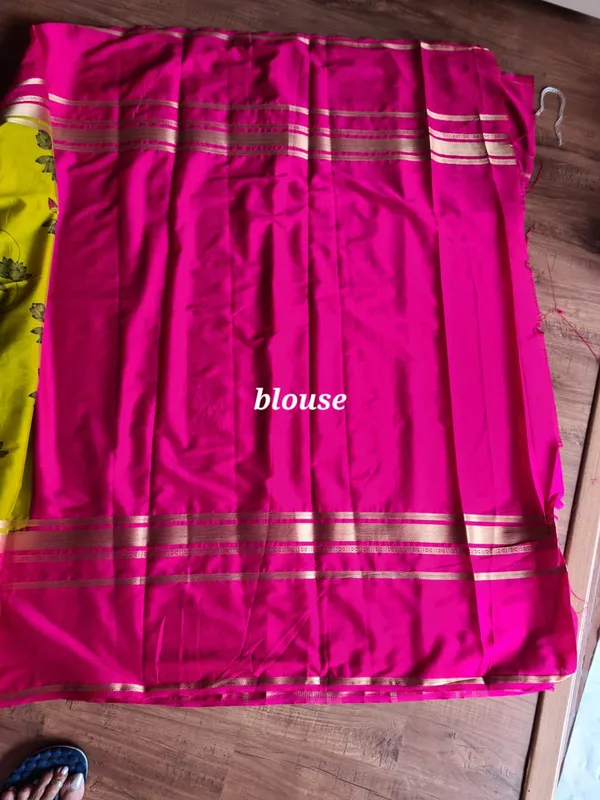 Pink_&_Lavender_Half_&_Half_Silk_Zari_Border_Pallu_Saree_For_Women