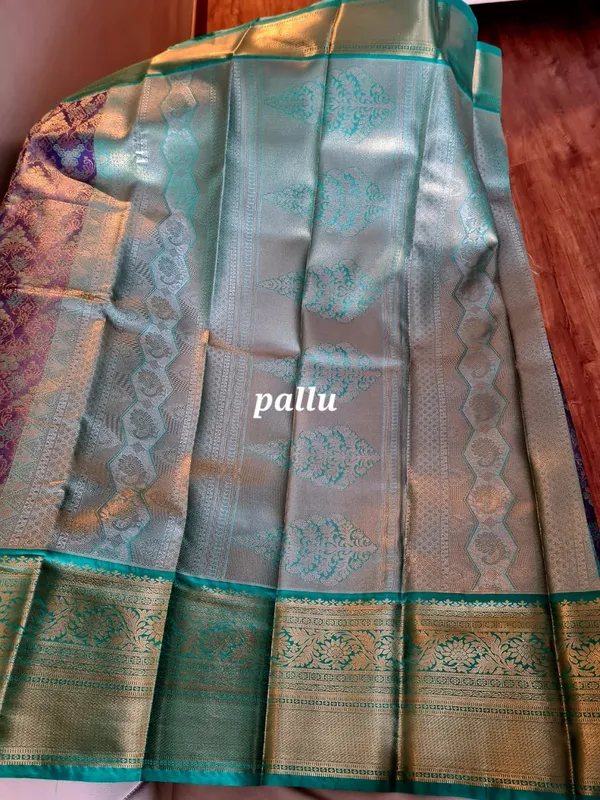 Purple_Silk_Zari_Woven_Kanjivaram_Saree_For_Women