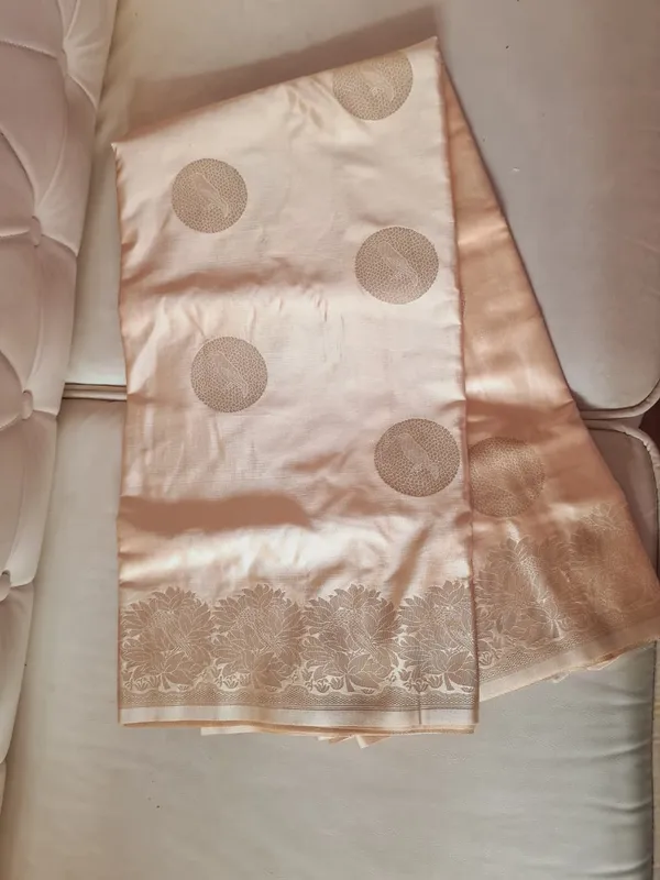 Peach_Silk_Woven_Zari_Border_Saree_For_Women