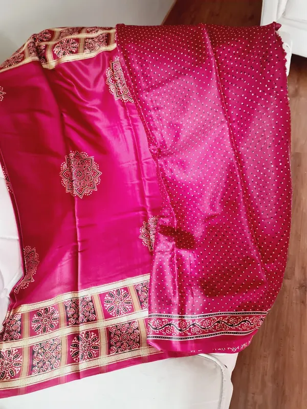 Pink_Silk_Zari_Border_Printed_Saree_For_Women