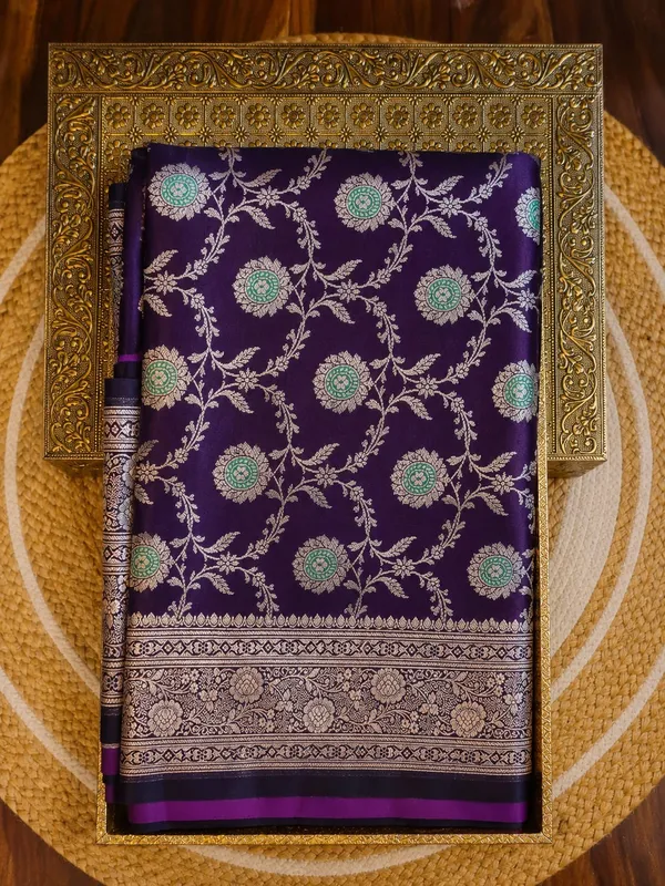 Purple_Silk_Zari_Woven_Floral_Banarasi_Saree_For_Women