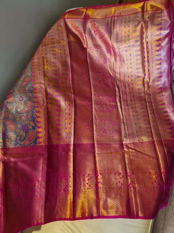 Grey_Silk_Zari_Paisley_Print_Banarasi_Saree_For_Women