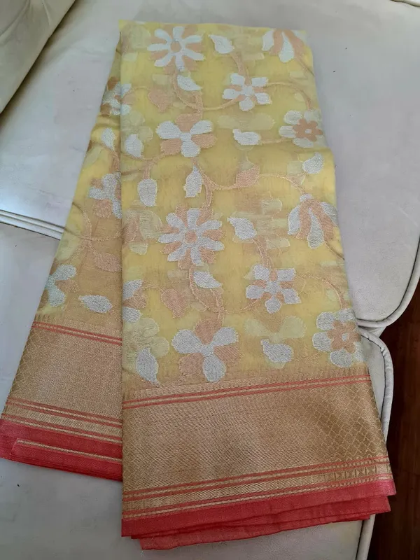 Yellow_Silk_Floral_Woven_Zari_Border_Saree_For_Women
