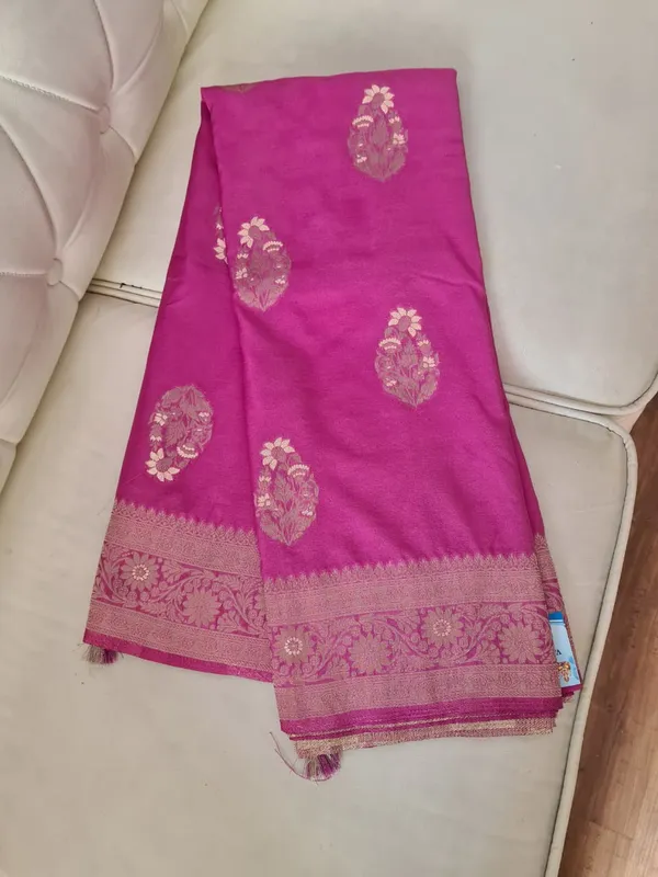 Pink_Silk_Woven_Zari_Border_Banarasi_Saree_For_Women