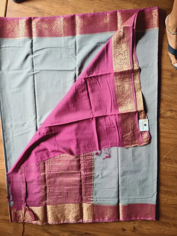 Grey_Cotton_Silk_Pink_Zari_Border_Saree_For_Women
