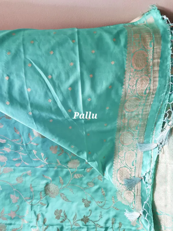 Sea_Green_Silk_Woven_Zari_Border_Banarasi_Saree_For_Women