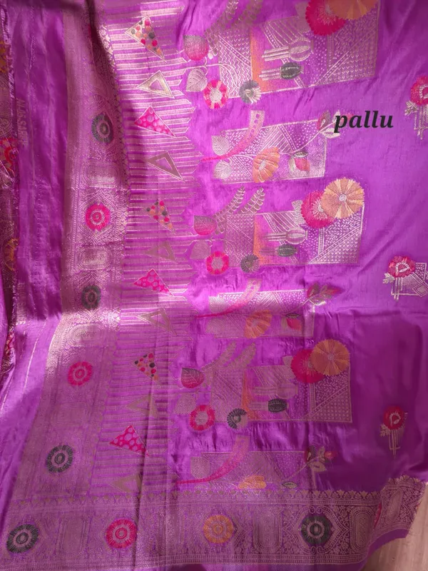 Purple_Raw_Silk_Woven_Floral_Zari_Pallu_Saree_For_Women