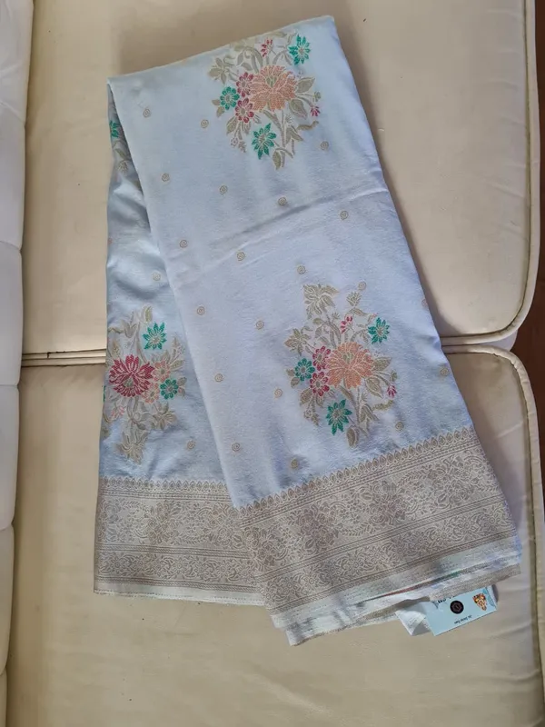 Sky_Blue_Silk_Floral_Embroidered_Banarasi_Saree_For_Women