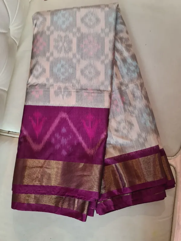 Grey_Ikat_Silk_Purple_Border_Saree_With_Blouse_Piece